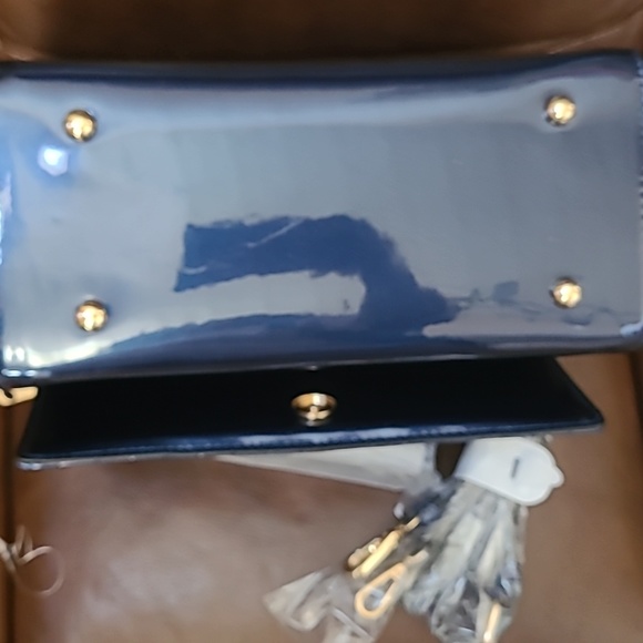 NWT purse - Picture 4 of 7